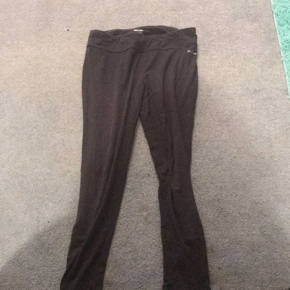 gray leggings